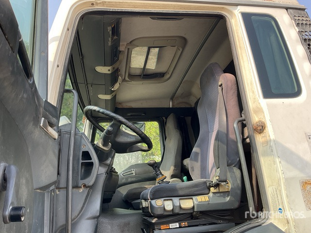 2006 MAN TGA33.400 6x4 T/A Sleeper Truck Tractor - وحدة جر: صورة 5 2006 MAN TGA33.400 6x4 T/A Sleeper Truck Tractor - وحدة جر: صورة 5