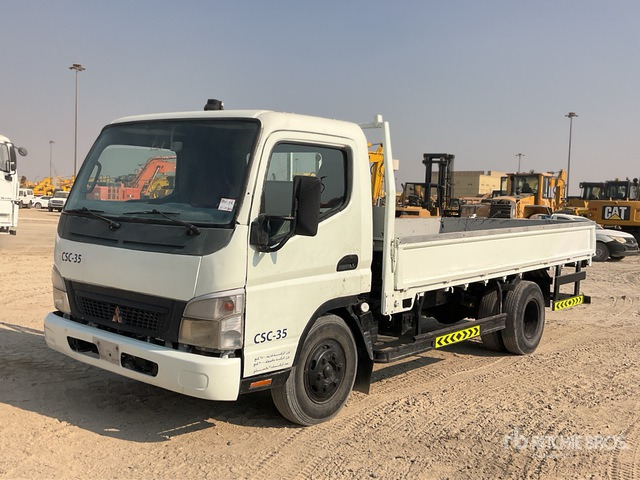 2006 Mitsubishi Canter 4x2 Flatbed Truck - شاحنات مسطحة: صورة 1 2006 Mitsubishi Canter 4x2 Flatbed Truck - شاحنات مسطحة: صورة 1