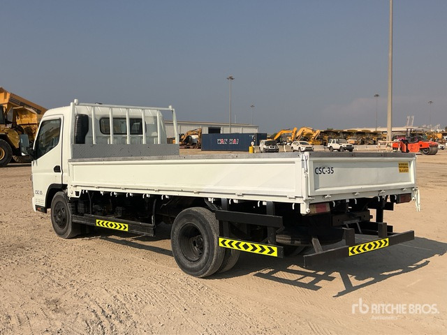 2006 Mitsubishi Canter 4x2 Flatbed Truck - شاحنات مسطحة: صورة 2 2006 Mitsubishi Canter 4x2 Flatbed Truck - شاحنات مسطحة: صورة 2