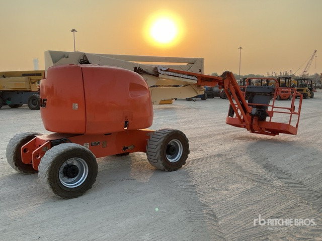 2007 JLG 450AJ 4WD Diesel Articulating Boom Lift - شاحنة ذراع مفصلي: صورة 3 2007 JLG 450AJ 4WD Diesel Articulating Boom Lift - شاحنة ذراع مفصلي: صورة 3