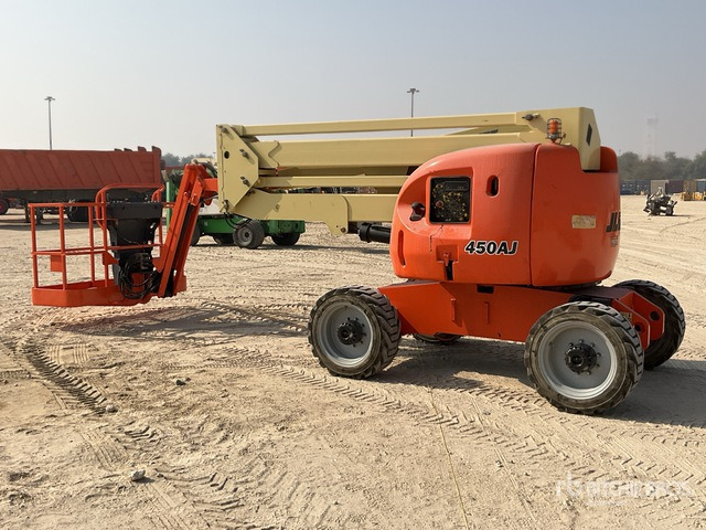 2007 JLG 450AJ 4WD Diesel Articulating Boom Lift - شاحنة ذراع مفصلي: صورة 2 2007 JLG 450AJ 4WD Diesel Articulating Boom Lift - شاحنة ذراع مفصلي: صورة 2
