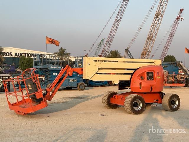 2007 JLG 450AJ 4WD Diesel Articulating Boom Lift - شاحنة ذراع مفصلي: صورة 1 2007 JLG 450AJ 4WD Diesel Articulating Boom Lift - شاحنة ذراع مفصلي: صورة 1