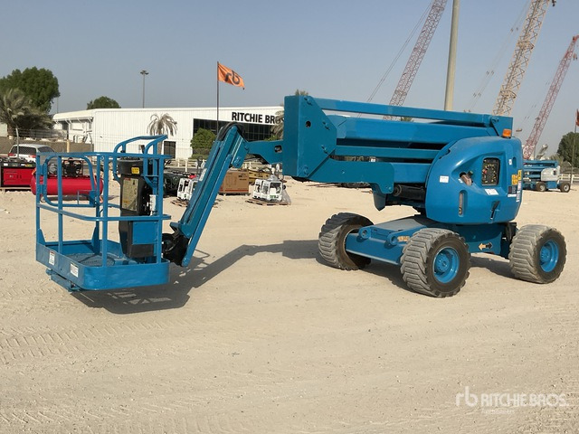 2007 JLG 450AJ 4WD Diesel Articulating Boom Lift - شاحنة ذراع مفصلي: صورة 2 2007 JLG 450AJ 4WD Diesel Articulating Boom Lift - شاحنة ذراع مفصلي: صورة 2