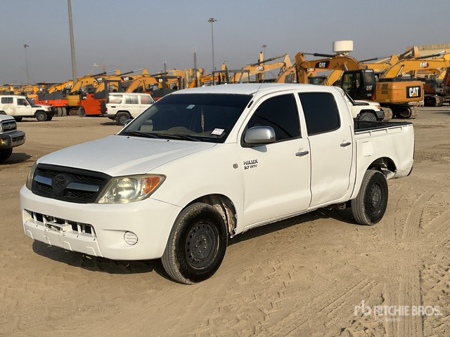 2008 Toyota Hilux 4x2 Crew Cab Pickup - شاحنة البيك أب: صورة 2 2008 Toyota Hilux 4x2 Crew Cab Pickup - شاحنة البيك أب: صورة 2