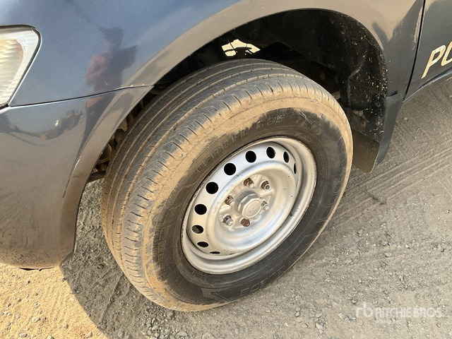 2009 Mitsubishi L200 4x4 Crew Cab Pickup - شاحنة البيك أب: صورة 5 2009 Mitsubishi L200 4x4 Crew Cab Pickup - شاحنة البيك أب: صورة 5