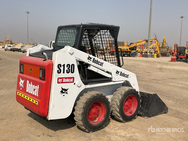 2010 Bobcat S130 - شيول صغير: صورة 3 2010 Bobcat S130 - شيول صغير: صورة 3