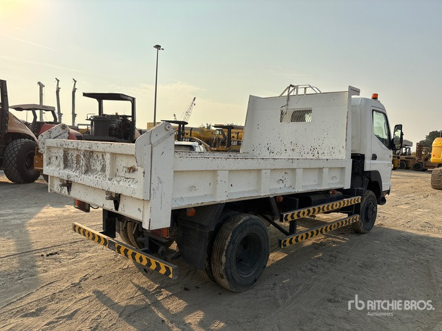 2010 Mitsubishi Canter 4x4 S/A Dump Truck - شاحنة قلاب: صورة 3 2010 Mitsubishi Canter 4x4 S/A Dump Truck - شاحنة قلاب: صورة 3