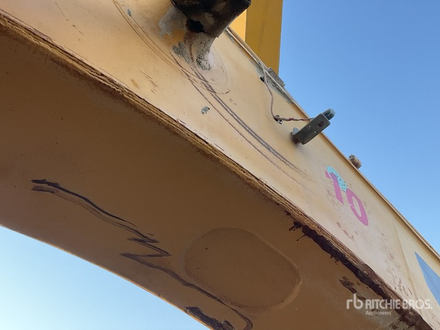 2011 Cat 374DL - حفار زحاف: صورة 5 2011 Cat 374DL - حفار زحاف: صورة 5
