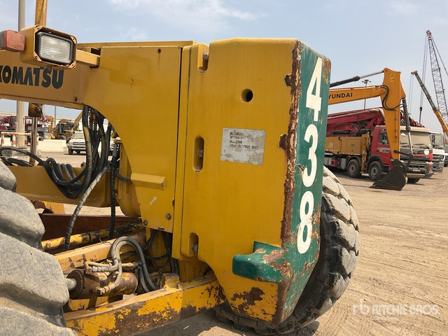 2011 Komatsu GD825A-2 - ممهدة: صورة 5 2011 Komatsu GD825A-2 - ممهدة: صورة 5