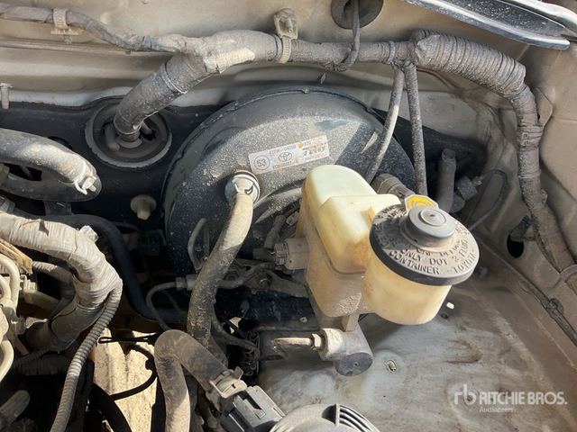 2011 Toyota Hilux 4x4 Crew Cab Pickup - شاحنة البيك أب: صورة 4 2011 Toyota Hilux 4x4 Crew Cab Pickup - شاحنة البيك أب: صورة 4