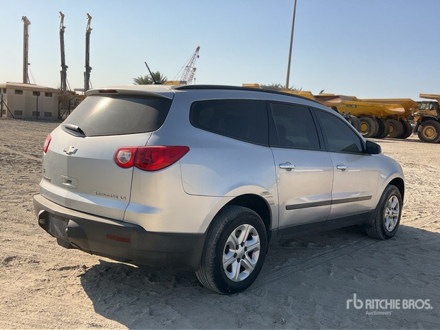 2012 Chevrolet Traverse 2WD SUV - سيارة دفع رباعي: صورة 3 2012 Chevrolet Traverse 2WD SUV - سيارة دفع رباعي: صورة 3