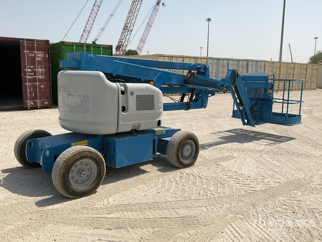 2012 Genie Z-45/25J 2WD Diesel Articulating Boom Lift - شاحنة ذراع مفصلي: صورة 4 2012 Genie Z-45/25J 2WD Diesel Articulating Boom Lift - شاحنة ذراع مفصلي: صورة 4