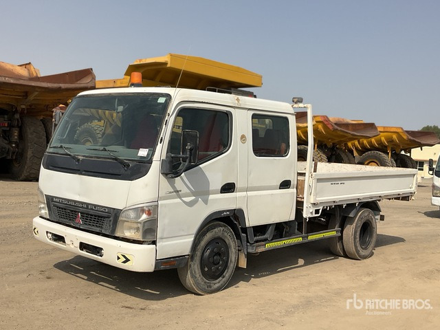 2012 Mitsubishi Canter 4x2 Crew Cab Flatbed Truck - شاحنات مسطحة: صورة 1 2012 Mitsubishi Canter 4x2 Crew Cab Flatbed Truck - شاحنات مسطحة: صورة 1