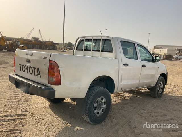2012 Toyota Hilux 4x4 Crew Cab Pickup - شاحنة البيك أب: صورة 3 2012 Toyota Hilux 4x4 Crew Cab Pickup - شاحنة البيك أب: صورة 3