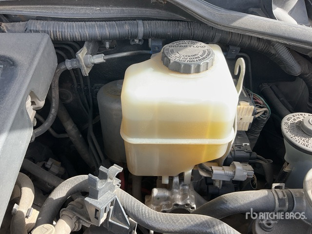 2012 Toyota Land Cruiser GX 200L 4x4 SUV - سيارة دفع رباعي: صورة 4 2012 Toyota Land Cruiser GX 200L 4x4 SUV - سيارة دفع رباعي: صورة 4