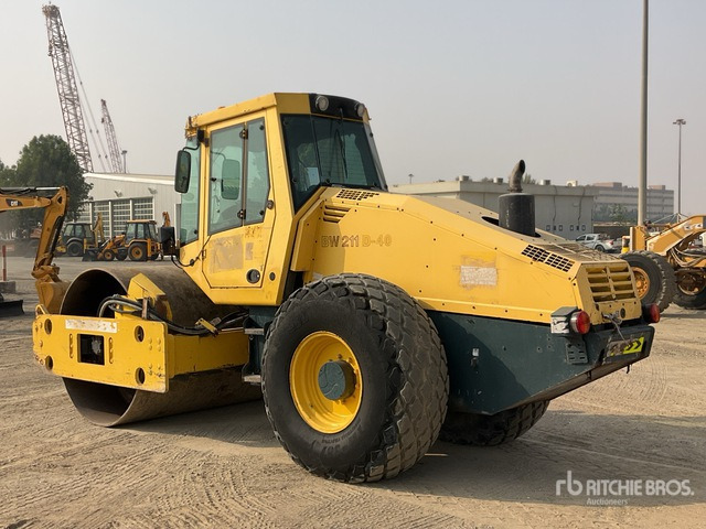 2013 Bomag BW211D-40 - مدحلة ضاغطة: صورة 4 2013 Bomag BW211D-40 - مدحلة ضاغطة: صورة 4