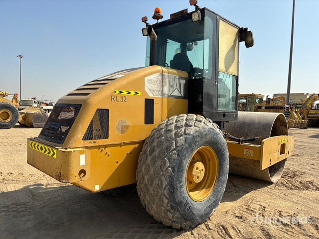 2013 Cat CS-533E Smooth Drum Compactor - مدحلة ضاغطة: صورة 3 2013 Cat CS-533E Smooth Drum Compactor - مدحلة ضاغطة: صورة 3