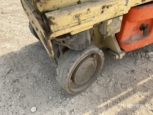 2013 JLG 1930ES Electric Scissor Lift - رافعة هيدروليكية مقصية: صورة 5 2013 JLG 1930ES Electric Scissor Lift - رافعة هيدروليكية مقصية: صورة 5