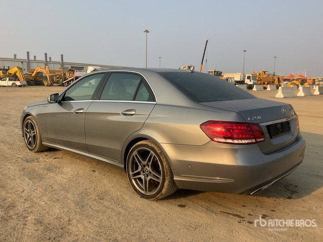 2013 Mercedes-Benz E250 Automobile - سيارة: صورة 3 2013 Mercedes-Benz E250 Automobile - سيارة: صورة 3