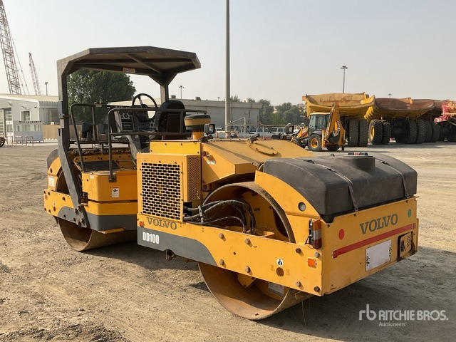 2013 Volvo DD100 - مدحلة اسفلت: صورة 4 2013 Volvo DD100 - مدحلة اسفلت: صورة 4