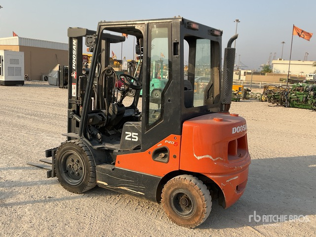2014 Doosan D25S-2 2.5 ton Forklift - رافعة شوكية ديزل: صورة 5 2014 Doosan D25S-2 2.5 ton Forklift - رافعة شوكية ديزل: صورة 5