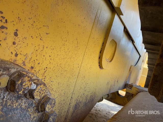 2014 Komatsu D155A-6 Crawler Dozer - جرافة: صورة 4 2014 Komatsu D155A-6 Crawler Dozer - جرافة: صورة 4