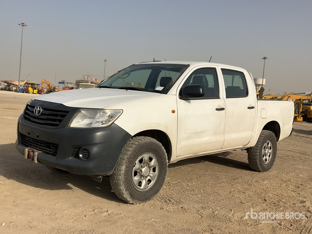 2014 Toyota Hilux 4x4 Crew Cab Pickup - شاحنة البيك أب: صورة 1 2014 Toyota Hilux 4x4 Crew Cab Pickup - شاحنة البيك أب: صورة 1