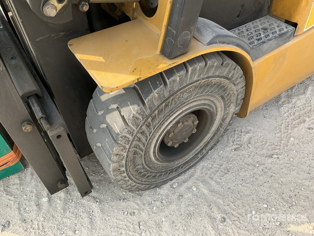 2015 Cat EP25K-PAC 2.5 ton Electric Forklift - رافعة شوكية كهربائية: صورة 5 2015 Cat EP25K-PAC 2.5 ton Electric Forklift - رافعة شوكية كهربائية: صورة 5