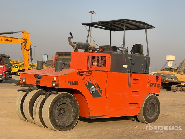 2015 Hamm GRW18 8 Wheel Pneumatic Roller - مدحلة هوائية: صورة 1 2015 Hamm GRW18 8 Wheel Pneumatic Roller - مدحلة هوائية: صورة 1
