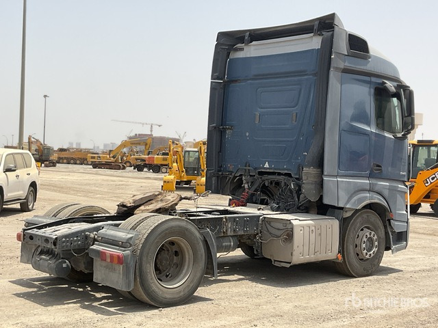 2015 Mercedes-Benz Actros 1845LS 4x2 S/A Sleeper Truck Tractor - وحدة جر: صورة 4 2015 Mercedes-Benz Actros 1845LS 4x2 S/A Sleeper Truck Tractor - وحدة جر: صورة 4