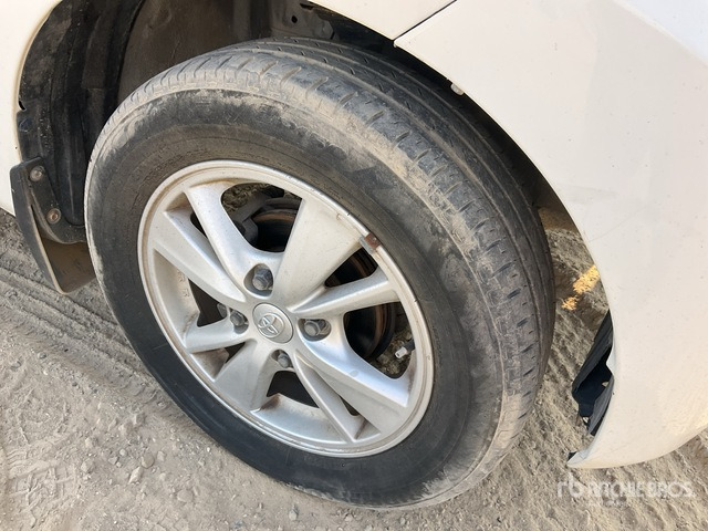 2015 Toyota Avanza Minivan - سيارة: صورة 5 2015 Toyota Avanza Minivan - سيارة: صورة 5