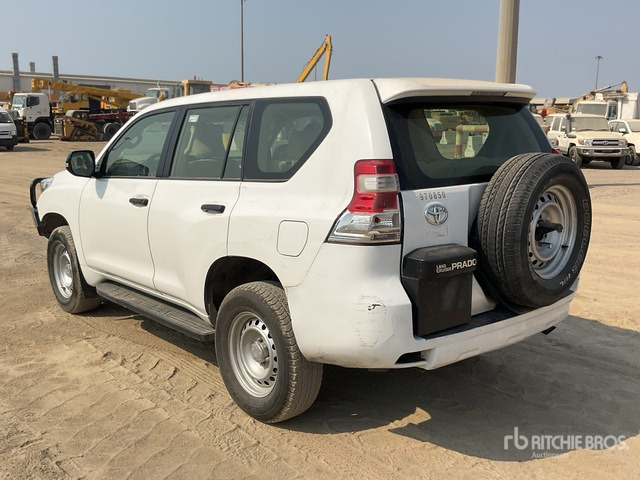 2015 Toyota Prado TX 150L 4x4 SUV - سيارة دفع رباعي: صورة 4 2015 Toyota Prado TX 150L 4x4 SUV - سيارة دفع رباعي: صورة 4