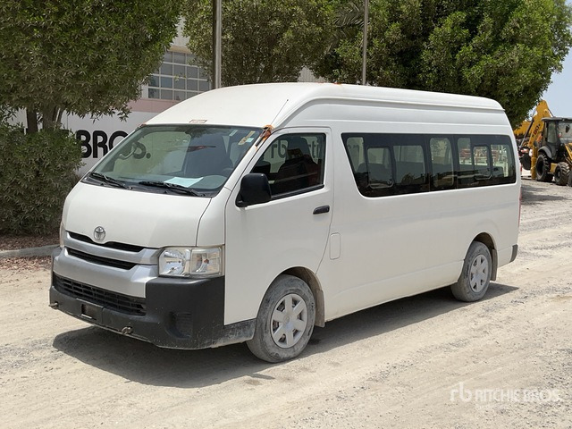 2018 Toyota Hiace High Roof 4x2 16-Seat Mini Bus - حافلة صغيرة, ميكروباص: صورة 2 2018 Toyota Hiace High Roof 4x2 16-Seat Mini Bus - حافلة صغيرة, ميكروباص: صورة 2