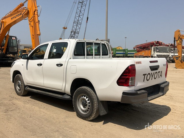2018 Toyota Hilux 4x4 Crew Cab Pickup - شاحنة البيك أب: صورة 5 2018 Toyota Hilux 4x4 Crew Cab Pickup - شاحنة البيك أب: صورة 5