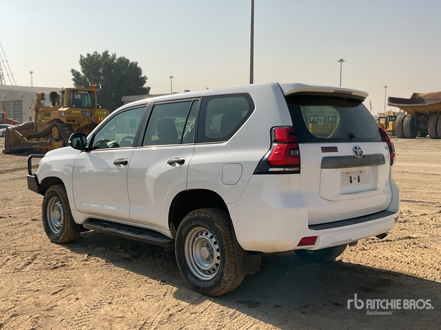 2018 Toyota Prado TX 150L 4x4 SUV - سيارة دفع رباعي: صورة 2 2018 Toyota Prado TX 150L 4x4 SUV - سيارة دفع رباعي: صورة 2