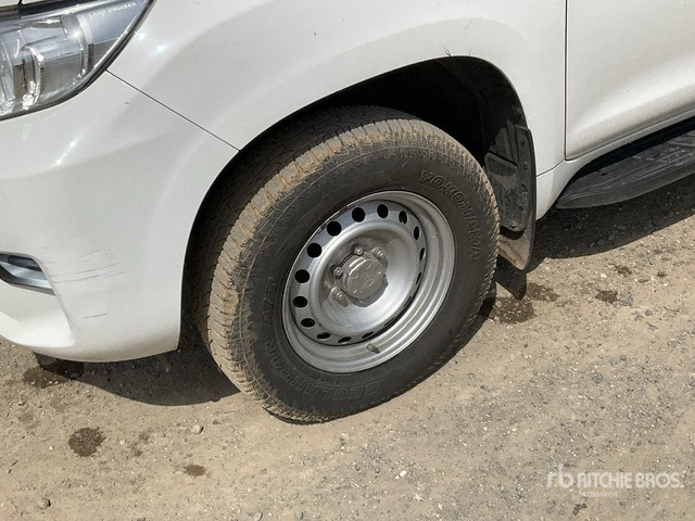 2018 Toyota Prado TX 150L 4x4 SUV - سيارة دفع رباعي: صورة 5 2018 Toyota Prado TX 150L 4x4 SUV - سيارة دفع رباعي: صورة 5