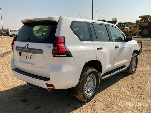 2018 Toyota Prado TX 150L 4x4 SUV - سيارة دفع رباعي: صورة 3 2018 Toyota Prado TX 150L 4x4 SUV - سيارة دفع رباعي: صورة 3