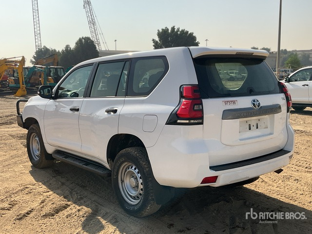 2018 Toyota Prado TX 150L 4x4 SUV - سيارة دفع رباعي: صورة 2 2018 Toyota Prado TX 150L 4x4 SUV - سيارة دفع رباعي: صورة 2