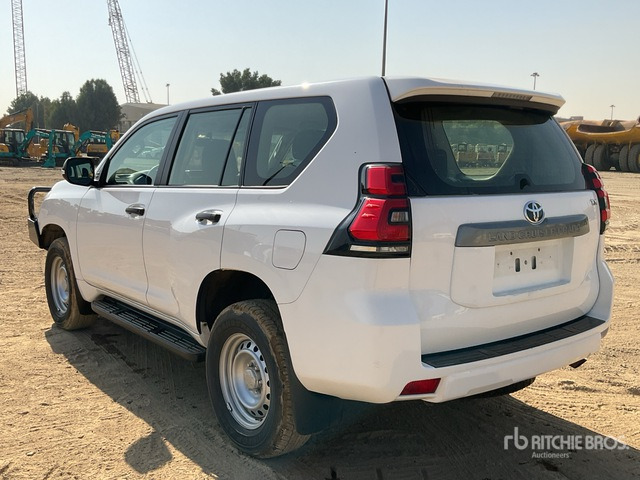 2018 Toyota Prado TX 150L 4x4 SUV - سيارة دفع رباعي: صورة 2 2018 Toyota Prado TX 150L 4x4 SUV - سيارة دفع رباعي: صورة 2