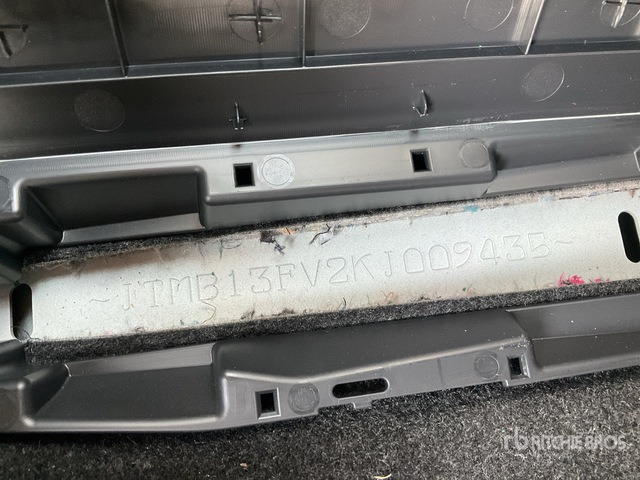 2019 Toyota RAV4 4WD SUV - سيارة دفع رباعي: صورة 4 2019 Toyota RAV4 4WD SUV - سيارة دفع رباعي: صورة 4