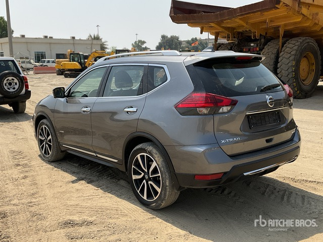 2020 Nissan X-Trail Hybrid SUV - سيارة دفع رباعي: صورة 4 2020 Nissan X-Trail Hybrid SUV - سيارة دفع رباعي: صورة 4