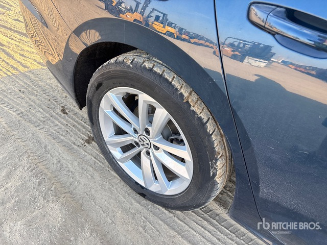 2020 Volkswagen Passat Automobile - سيارة: صورة 5 2020 Volkswagen Passat Automobile - سيارة: صورة 5