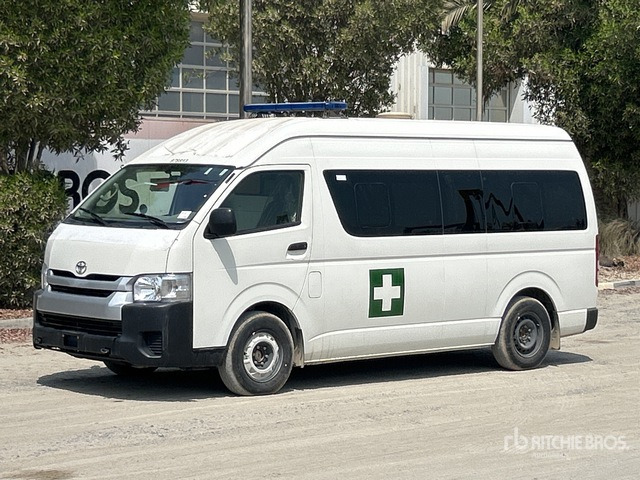 2022 Toyota Hiace High Roof 4x2 Ambulance - سيارة اسعاف: صورة 1 2022 Toyota Hiace High Roof 4x2 Ambulance - سيارة اسعاف: صورة 1