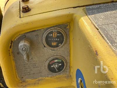 CAT D6C - ماكينة وضع الأنابيب: صورة 5 CAT D6C - ماكينة وضع الأنابيب: صورة 5