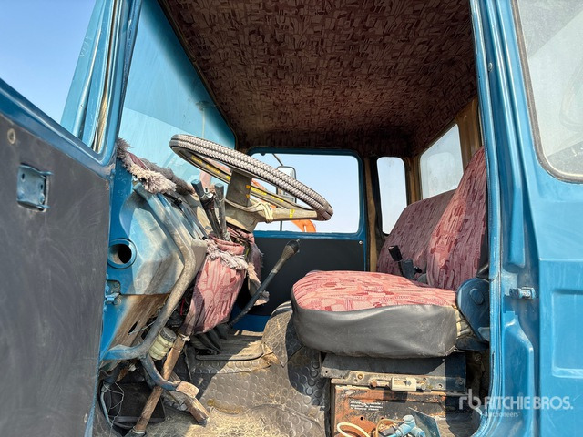 Iveco 110-17 Flatbed Truck with Crane - شاحنات مسطحة, شاحنة كرين: صورة 4 Iveco 110-17 Flatbed Truck with Crane - شاحنات مسطحة, شاحنة كرين: صورة 4