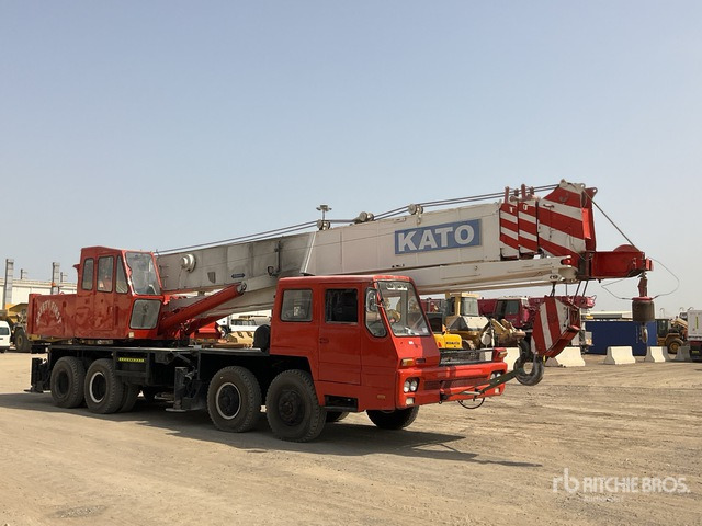 Kato KG51T - رافعة لجميع التضاريس: صورة 2 Kato KG51T - رافعة لجميع التضاريس: صورة 2