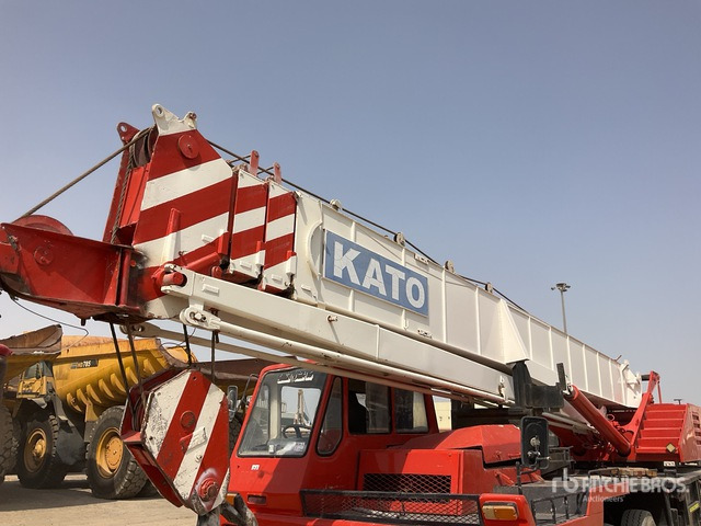 Kato KG51T - رافعة لجميع التضاريس: صورة 5 Kato KG51T - رافعة لجميع التضاريس: صورة 5