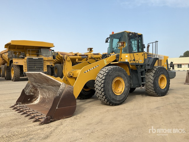Komatsu WA470-6 - اللودر بعجل: صورة 1 Komatsu WA470-6 - اللودر بعجل: صورة 1