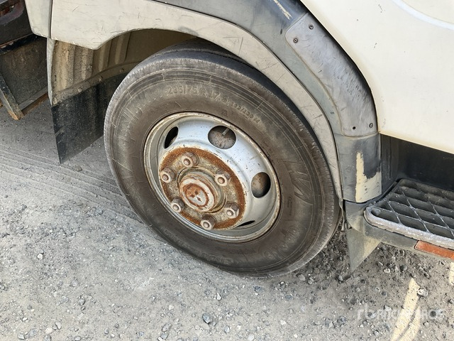 Mitsubishi KK-FK71HJ - شاحنات مسطحة, شاحنة كرين: صورة 5 Mitsubishi KK-FK71HJ - شاحنات مسطحة, شاحنة كرين: صورة 5