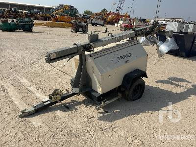 TEREX RL4000 - برج الإنارة: صورة 1 TEREX RL4000 - برج الإنارة: صورة 1